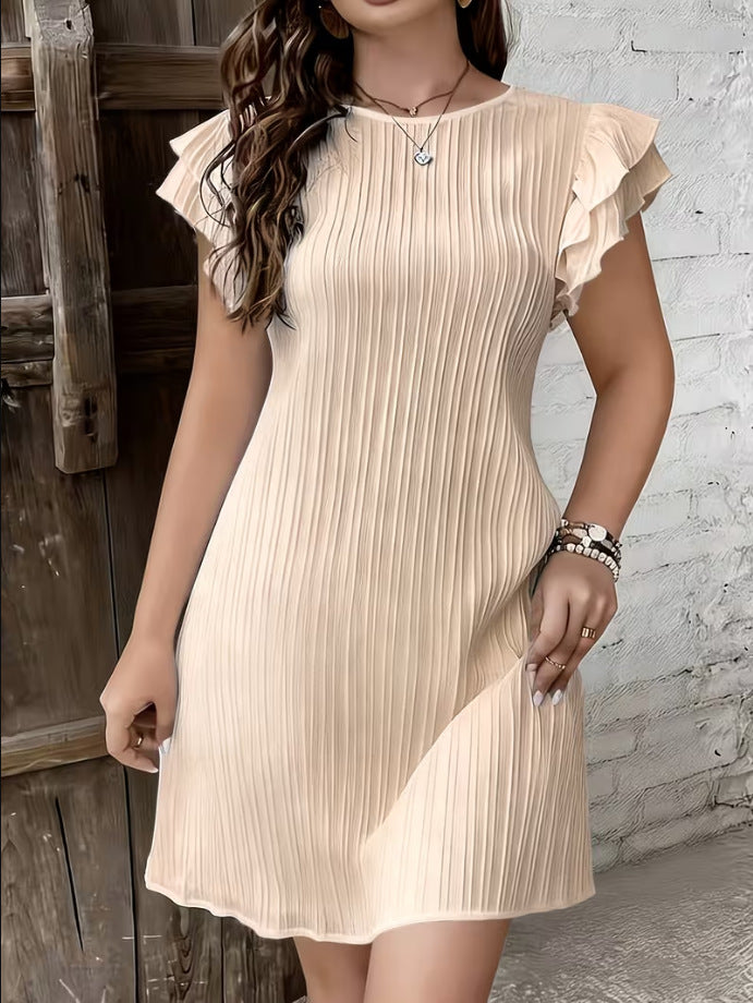 Robe Plissée Volantée : Féminité Absolue